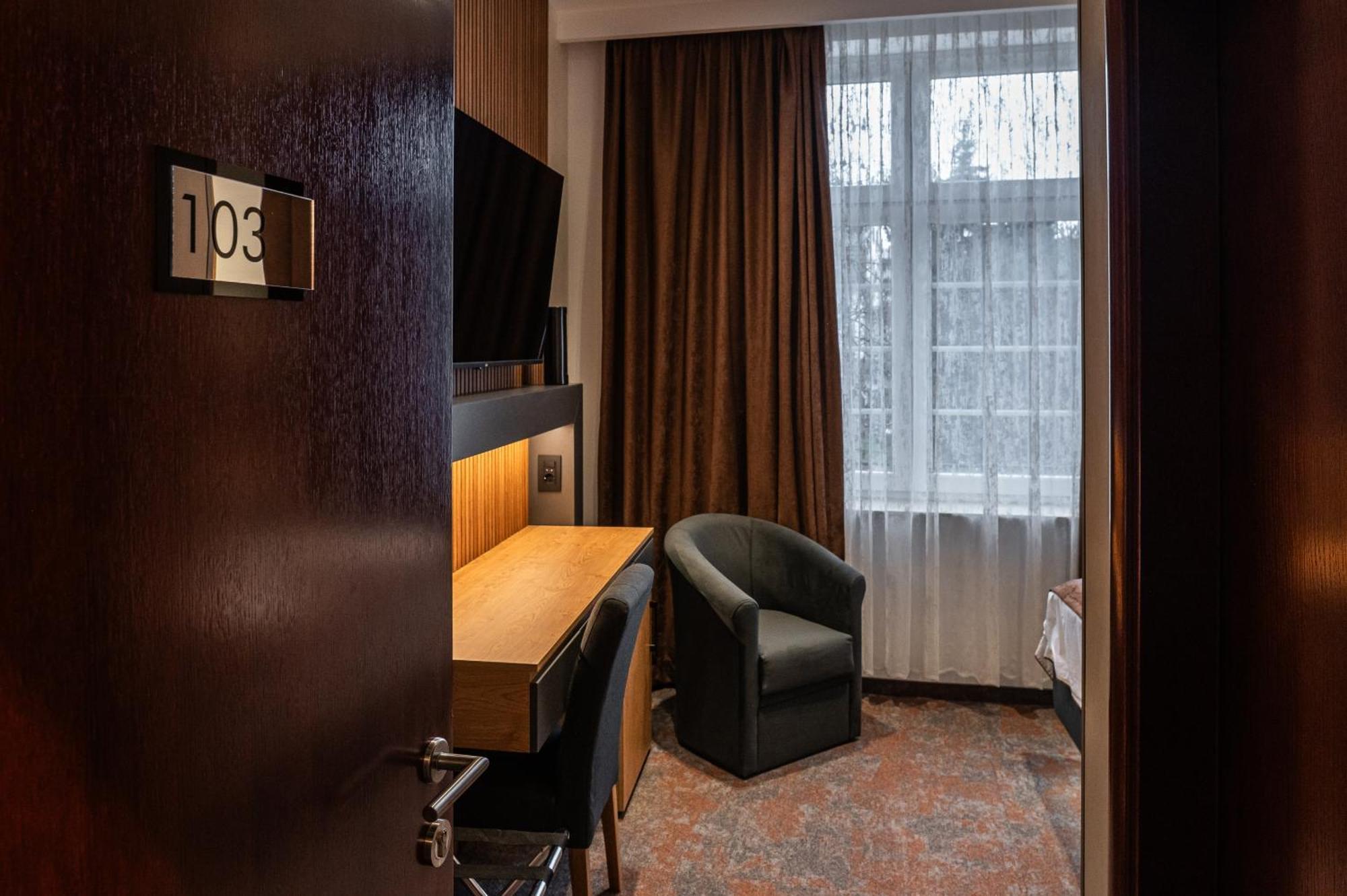 Hotel Astral Šabac Quarto foto