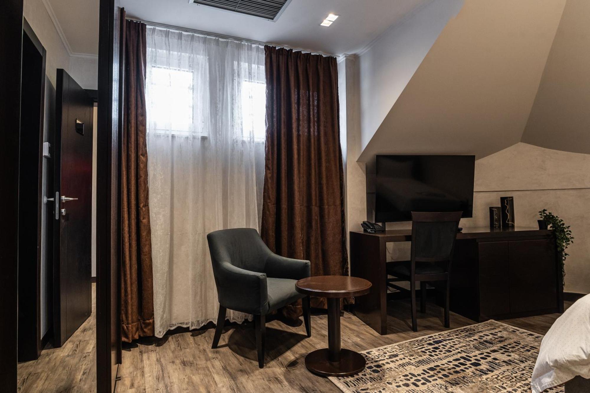 Hotel Astral Šabac Quarto foto