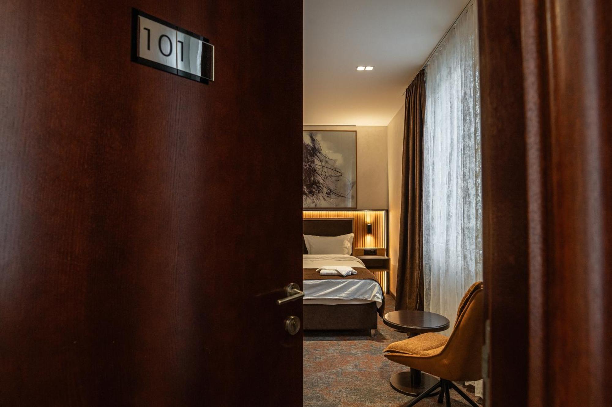 Hotel Astral Šabac Quarto foto